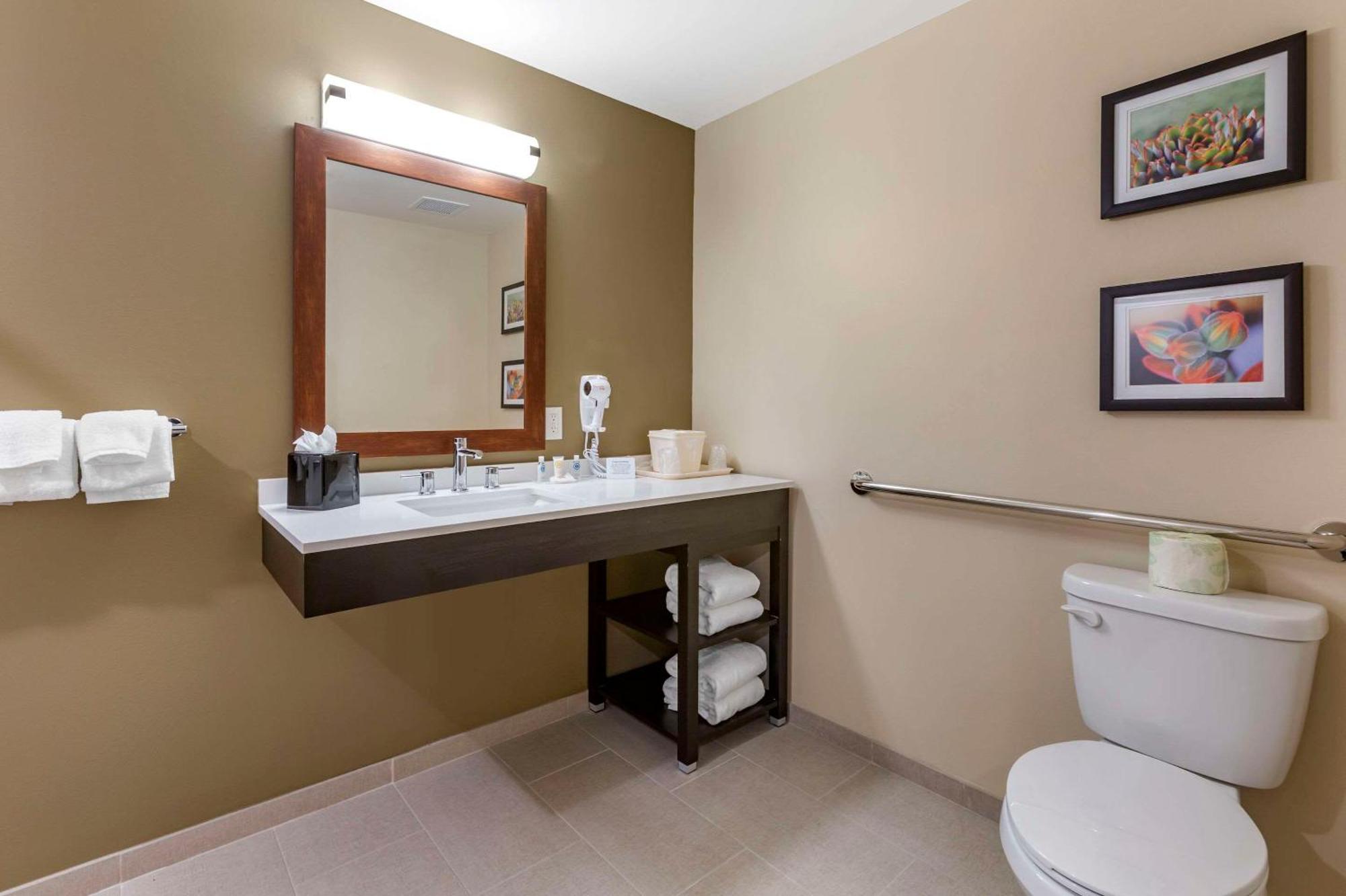 Comfort Suites Albuquerque Airport Eksteriør billede